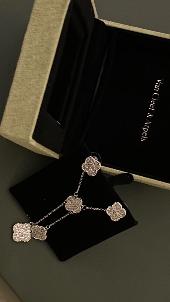 سلسال ماركة Van Cleef