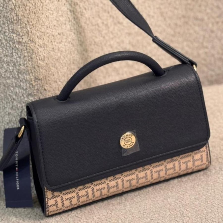 شنطة نسائية تومي- Toomy hilfiger