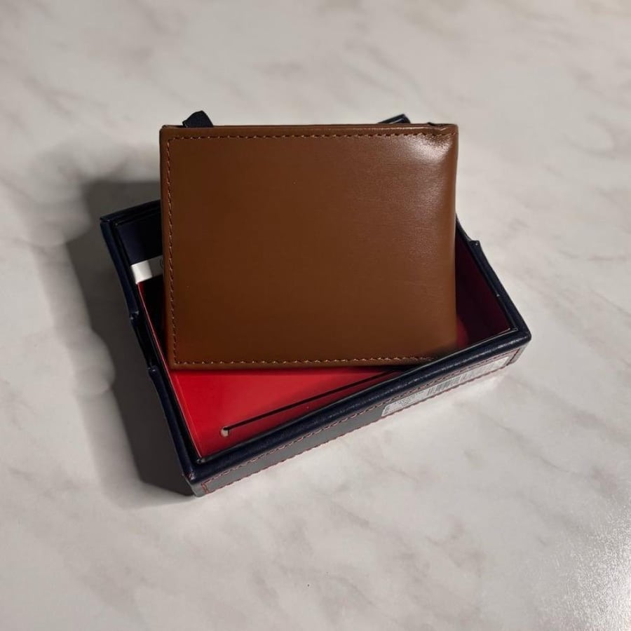 Men's wallet from Tommy - brown