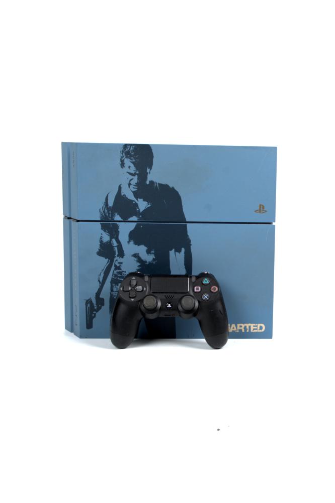 بلايستيشن إصدار Uncharted الأزرق – تصميم ناثان دريك | شبه جديد