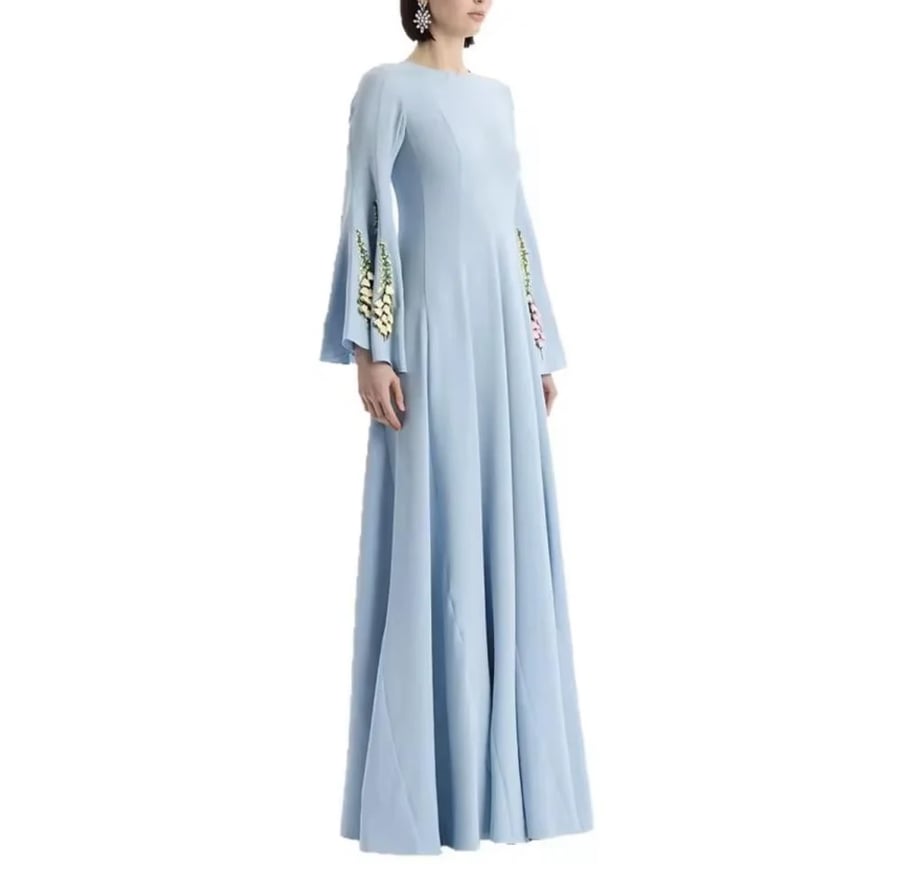 lapallina-azora-blue-side.jpg منظر جانبي لفستان أزورا السماوي الطويل