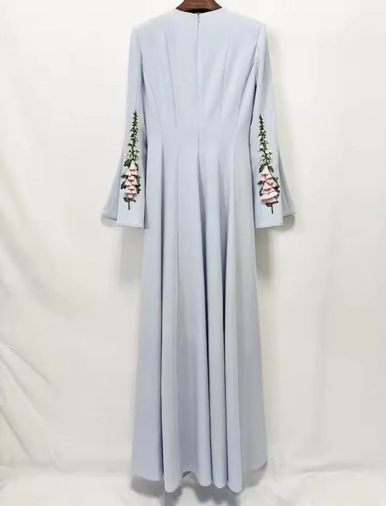 lapallina-azora-real-back.jpg صورة حقيقية للجهة الخلفية من الفستان