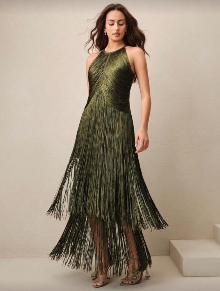 Elegant multi-layered dress decorated with long fringes and sleeveless