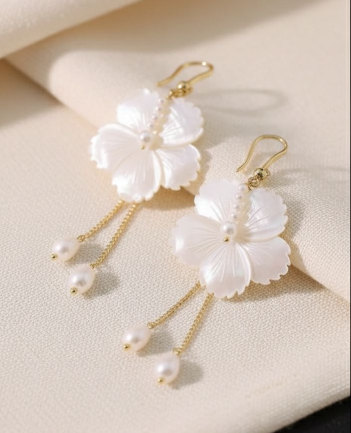 Serene Pearl Chains (سلاسل اللؤلؤ الهادئة)