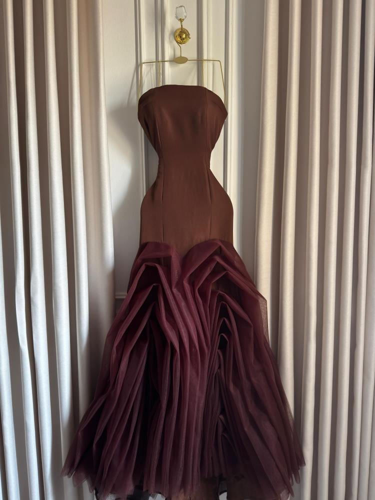 Loftes evening dress brown strapless mermaid story with a fluffy tulle skirt