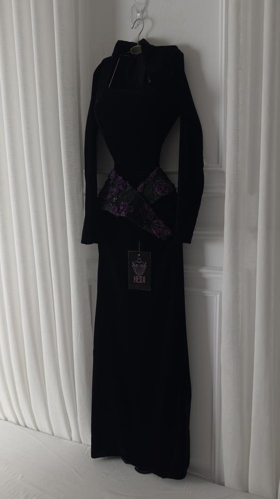 Carmen long black velvet evening dress with sleeves and embroidered belt | Modest luxurious look