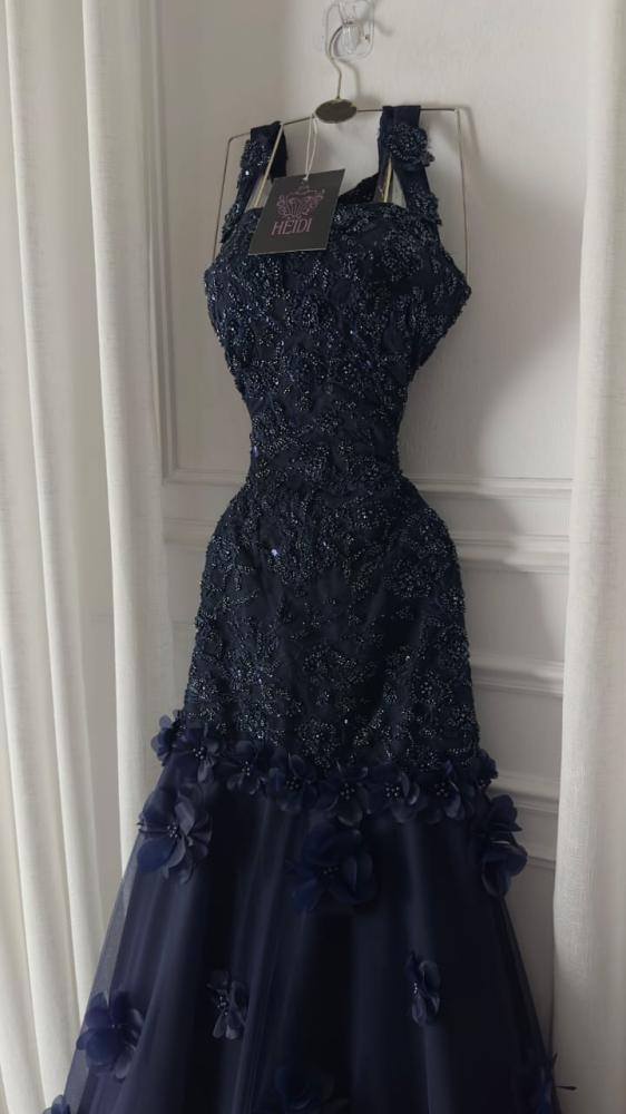 Nourhan evening dress navy lace embroidered with 3D flowers
