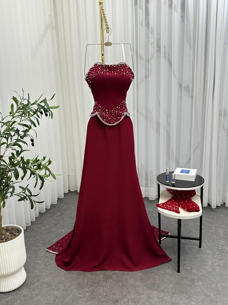 Evening dress with pearl embroidery