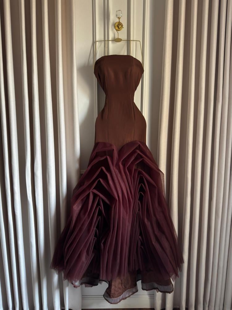 Loftes evening dress brown strapless mermaid story with a fluffy tulle skirt