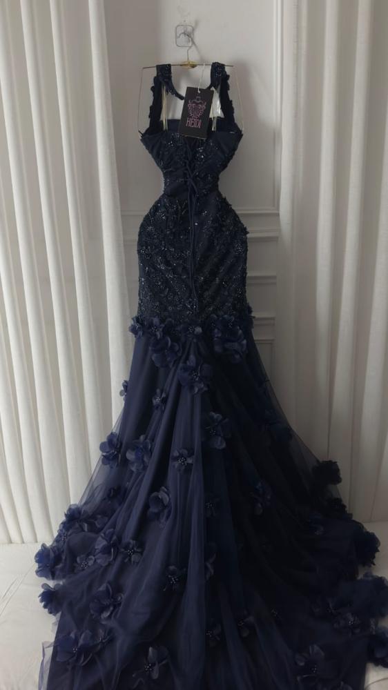 Nourhan evening dress navy lace embroidered with 3D flowers