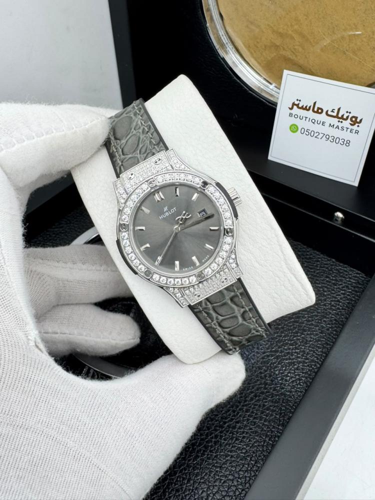 ساعة Hublot نسائية فاخرة