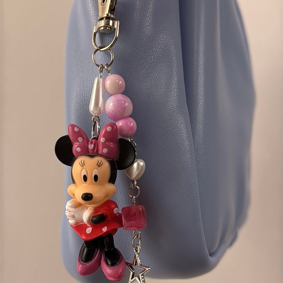 تعليقة | Disney