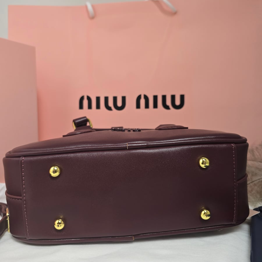 شنطة ميو ميو