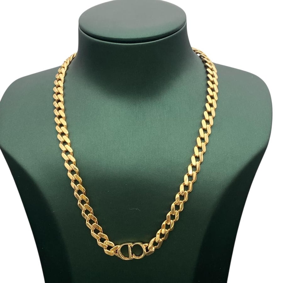 Gold necklace 18 karat weight 17.4 grams