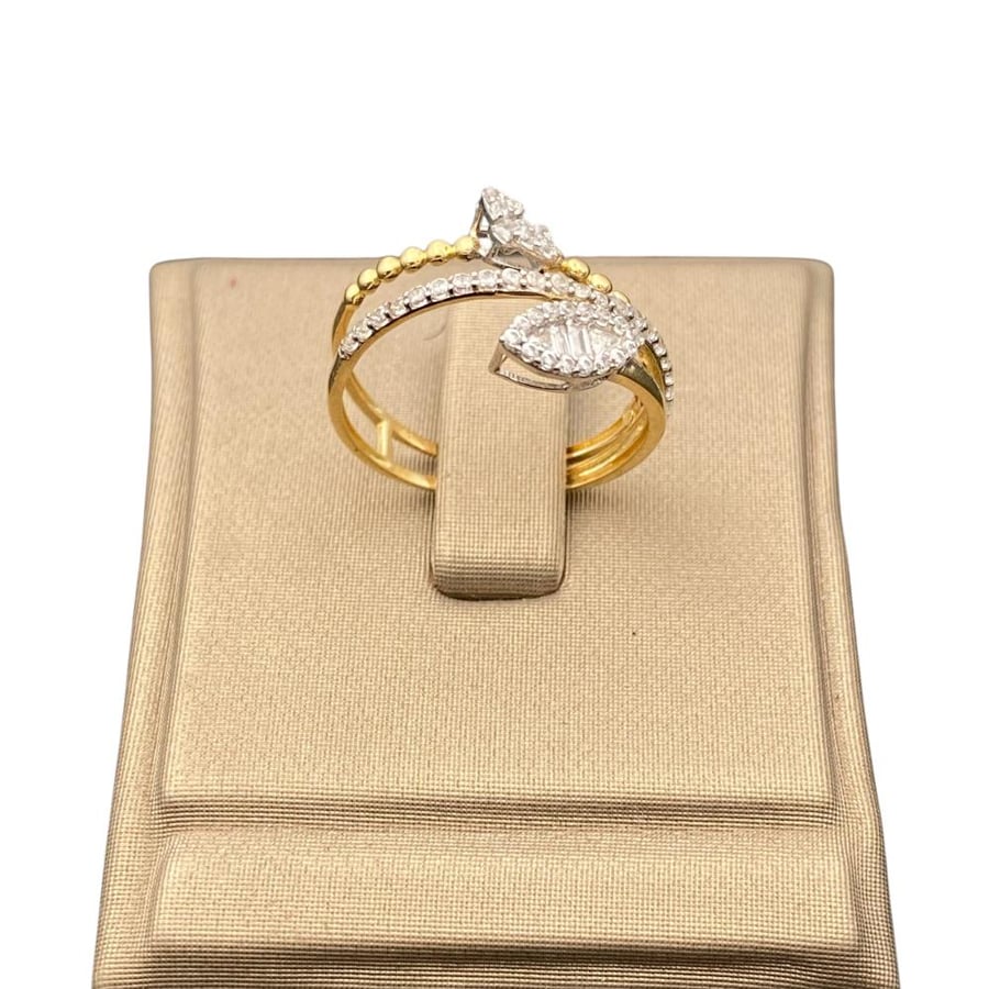 18 karat gold ring weight 2.08 grams