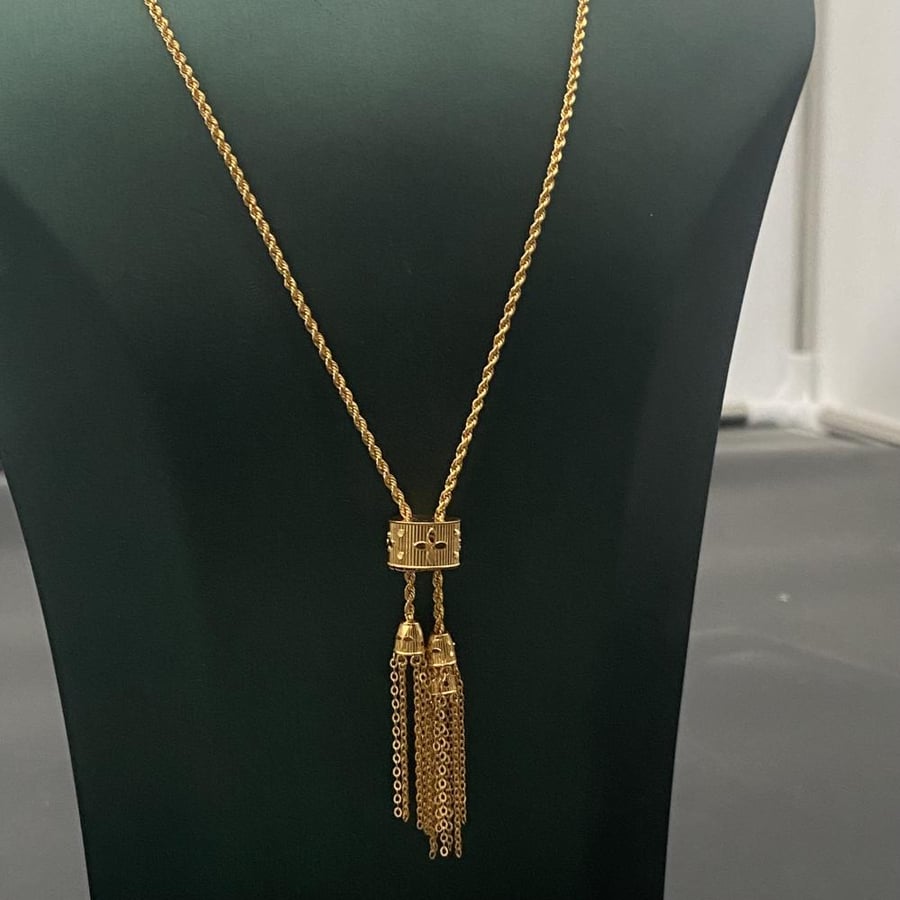 Gold necklace 21 karat weight 4.71 grams