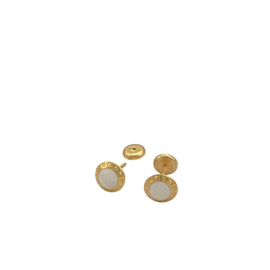 Gold medical ring 18 karat weight 0.30 grams