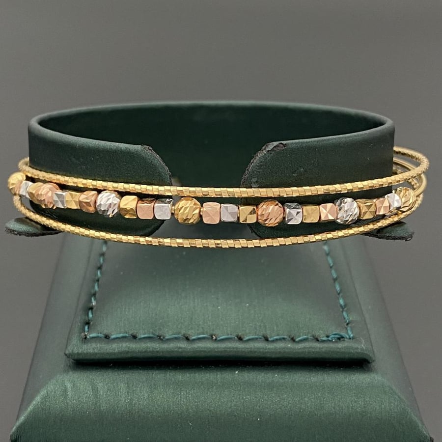 Gold bracelet, 18 karat, weight 7.74 grams