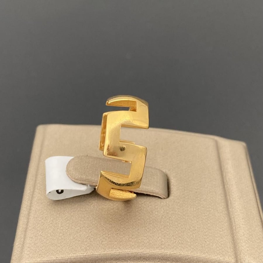Gold ring 21 karat weight 2.35 grams