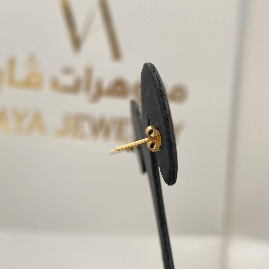 Children's gold earrings 21 karat weight 0.30 grams