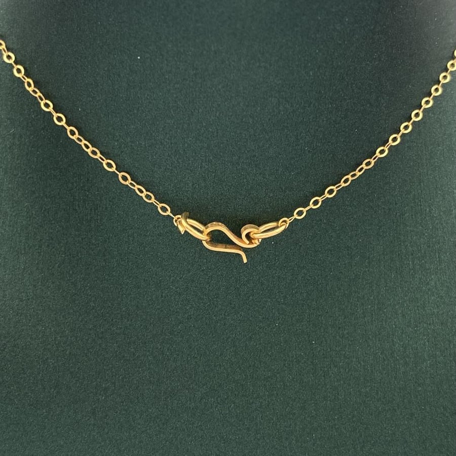 Gold necklace 21 karat weight 2.50 grams