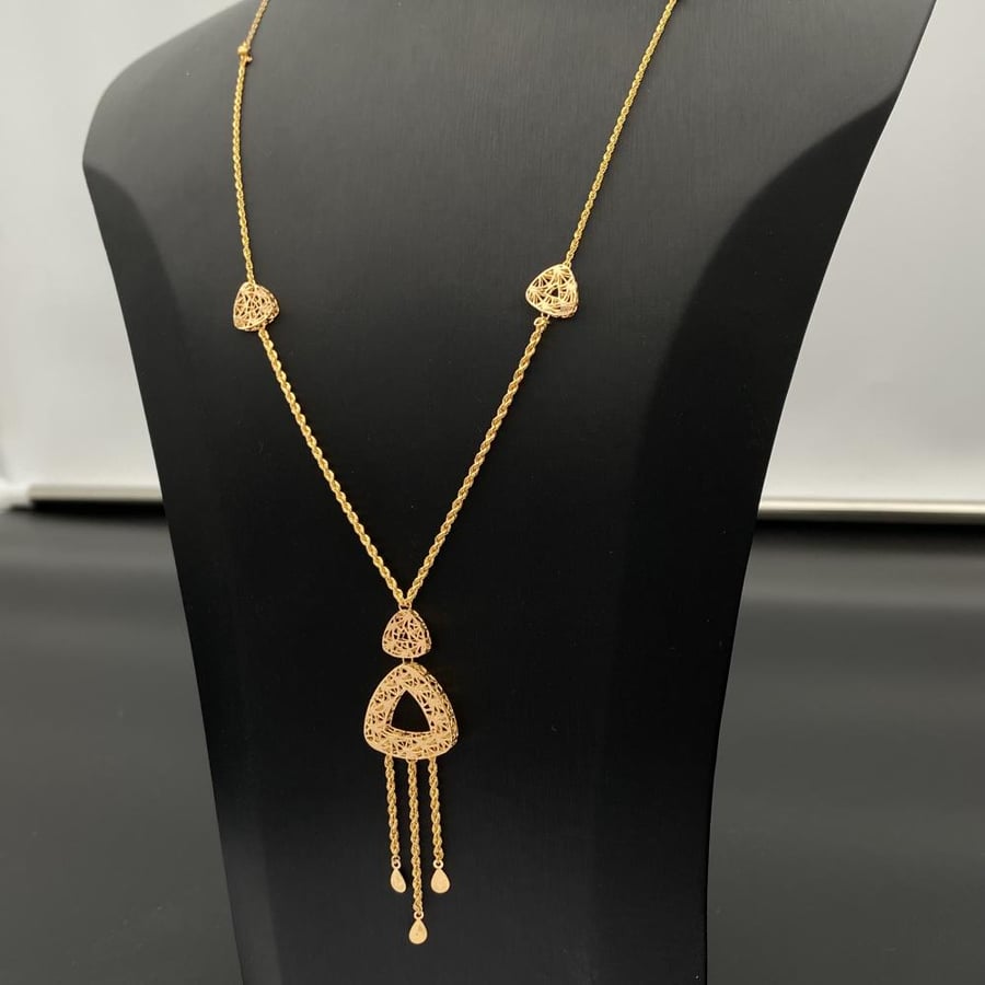 Gold prayer bead, 21 karat, weight 4.23 grams