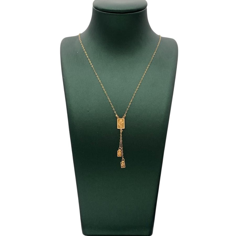 Gold necklace 21 karat weight 0.57 grams