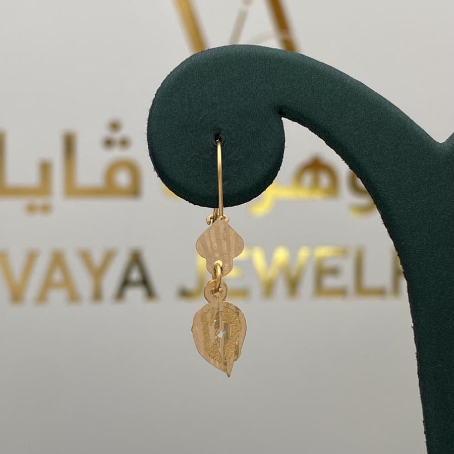 Gold earrings, 21 karat, weight 1.25 grams