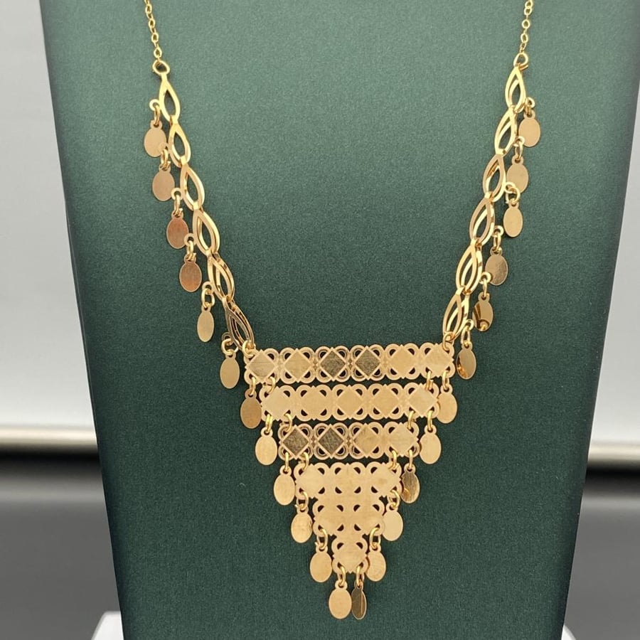 Gold necklace 21 karat weight 2.36 grams