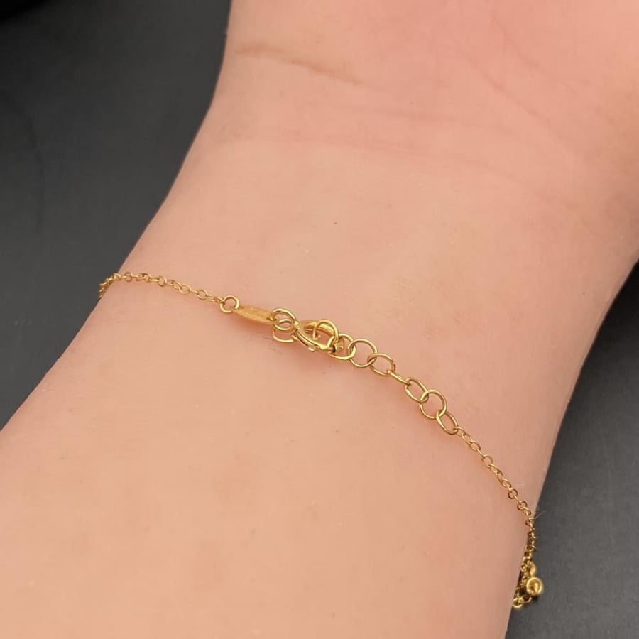 Gold ring, 21 karat, weight 1.43 grams
