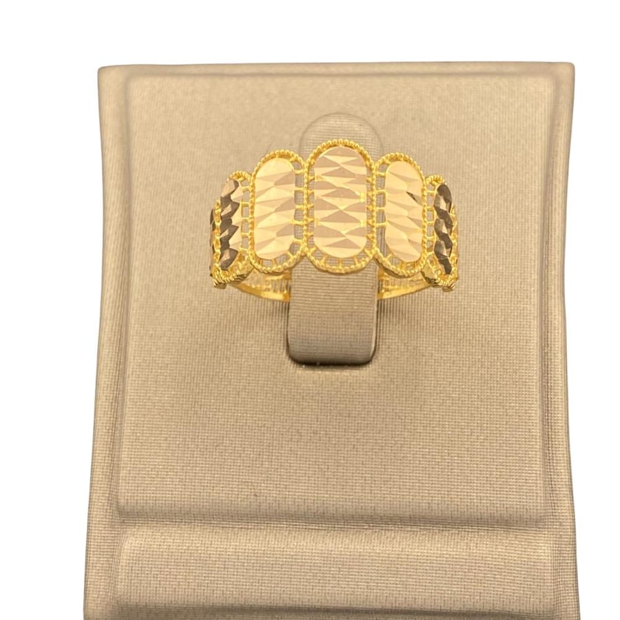 Gold ring 21 karat weight 2.07 grams