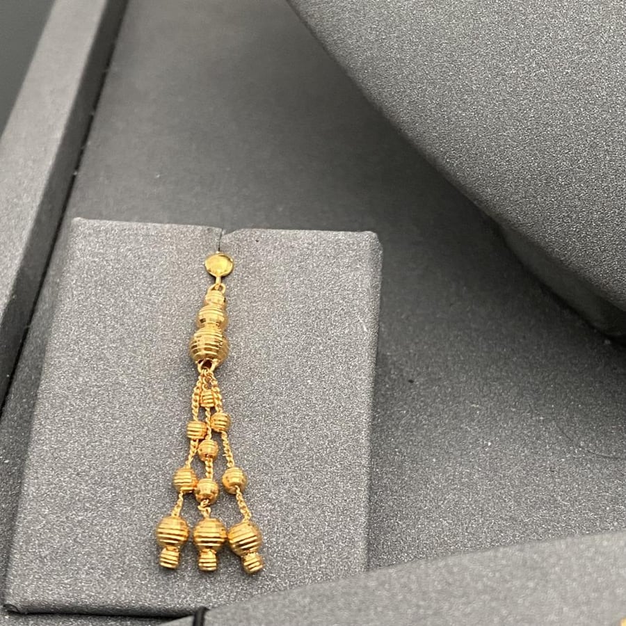 طقم ذهب عيار 21 الوزن 11.8 جرام