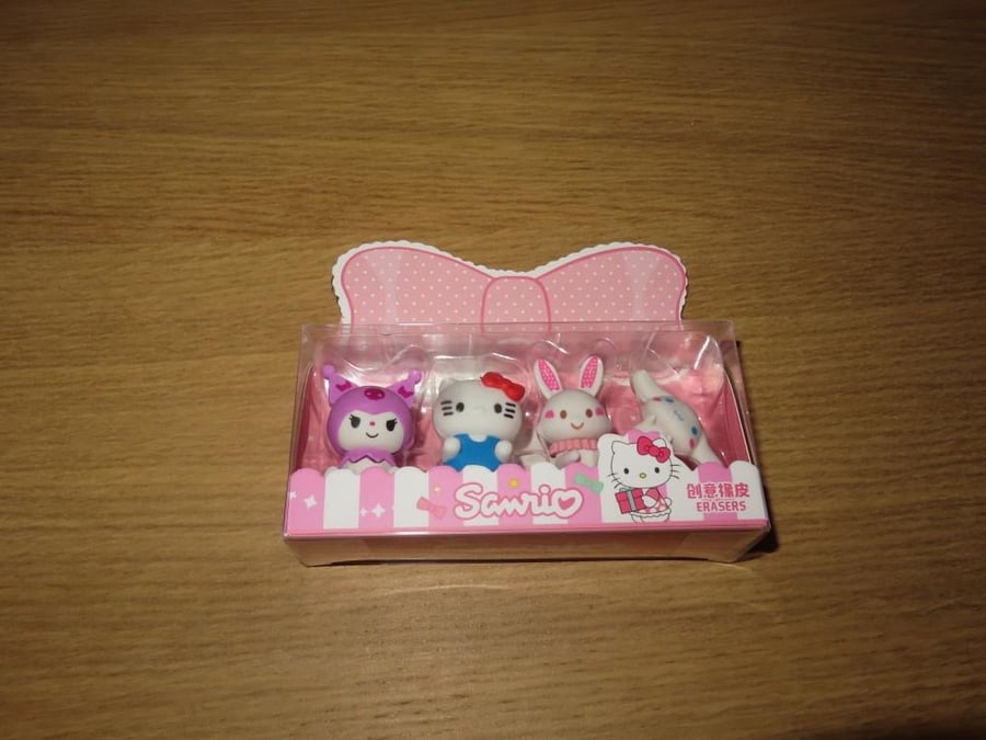 A box of Sanrio spaces