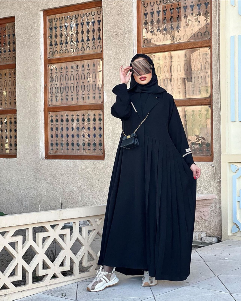 عباية إنترنت كوري - أناقة ناعمة بتصميم عصري مميز  - انتيك