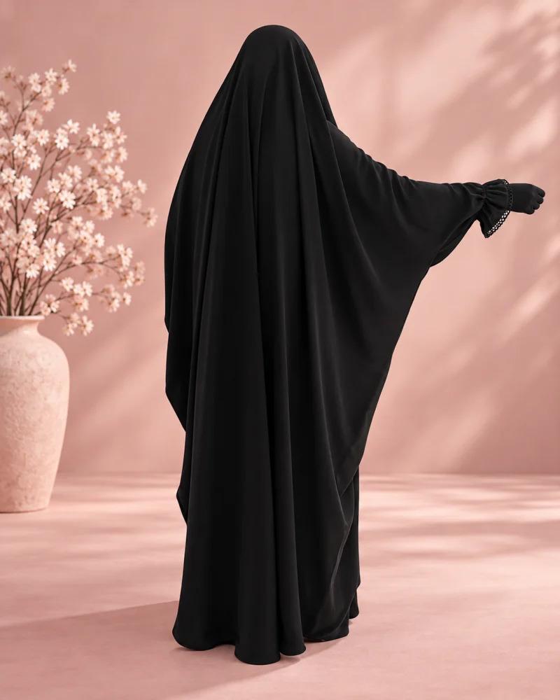 عباية رأس سوداء واسعة بكم كشكش