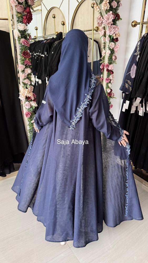 The Reem abaya