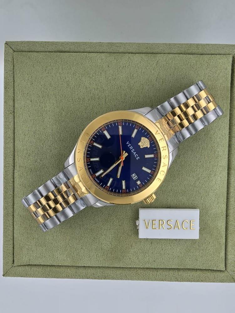 Versace men's watch, high quality with accessories