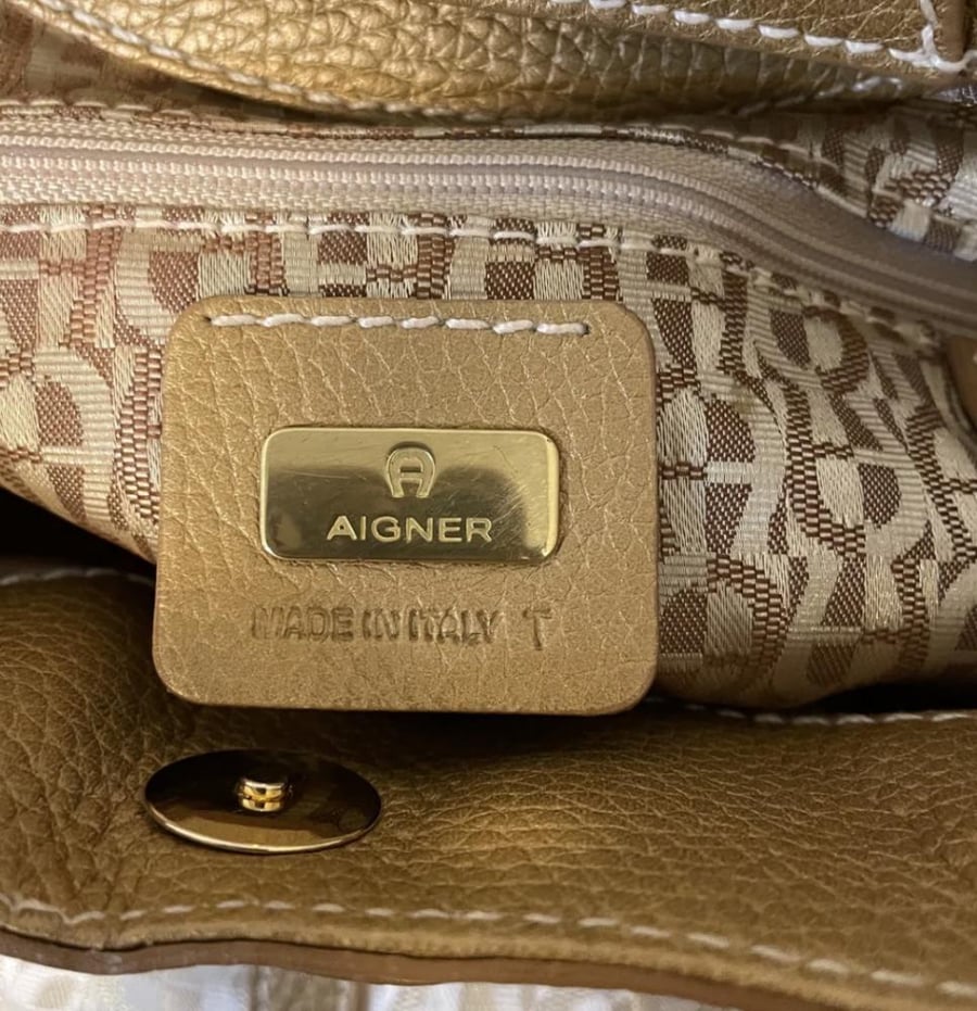 Vtg Aigner Monogram Beige Hobo Bag