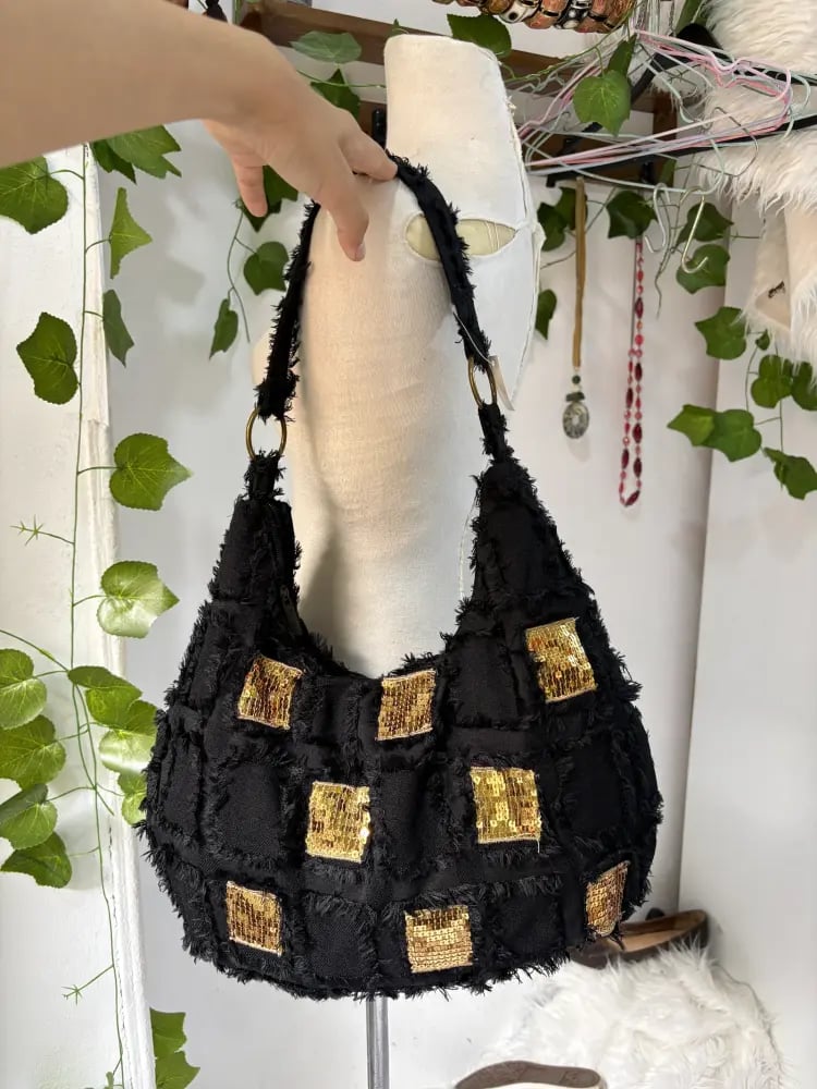 BLACK BOHO SHOULDER BAG