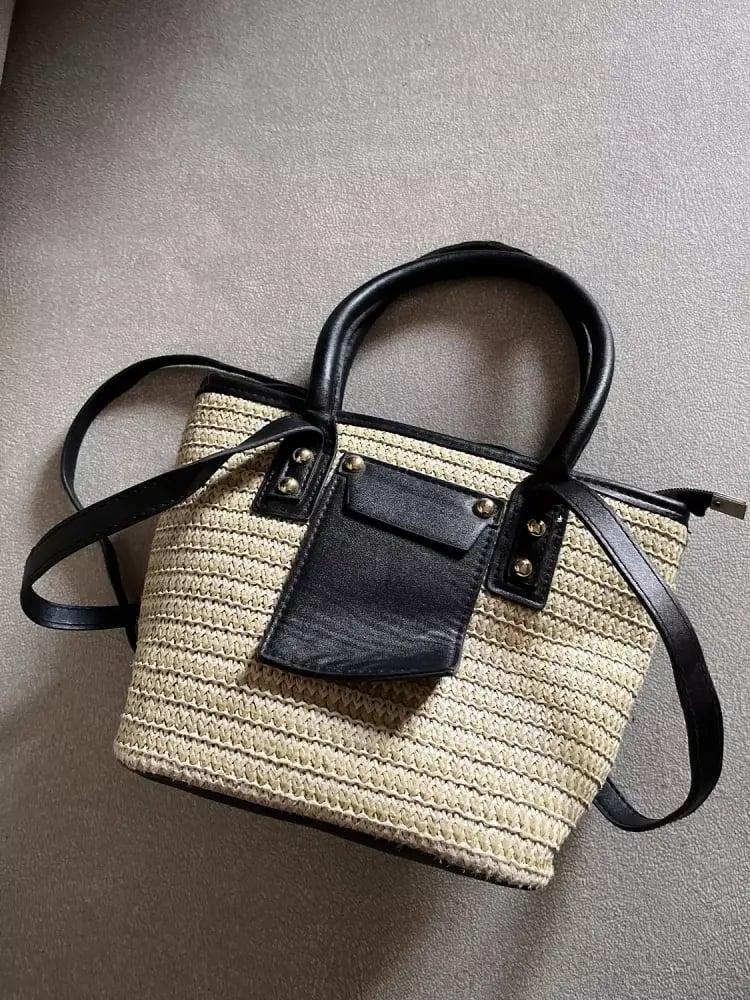 Cute beige&black bag