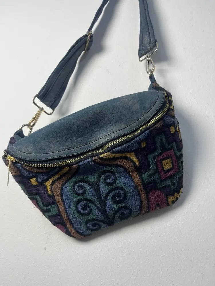 VINTAGE CROSS BAG