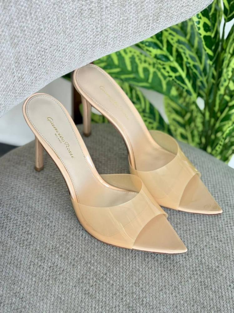 HEELS
