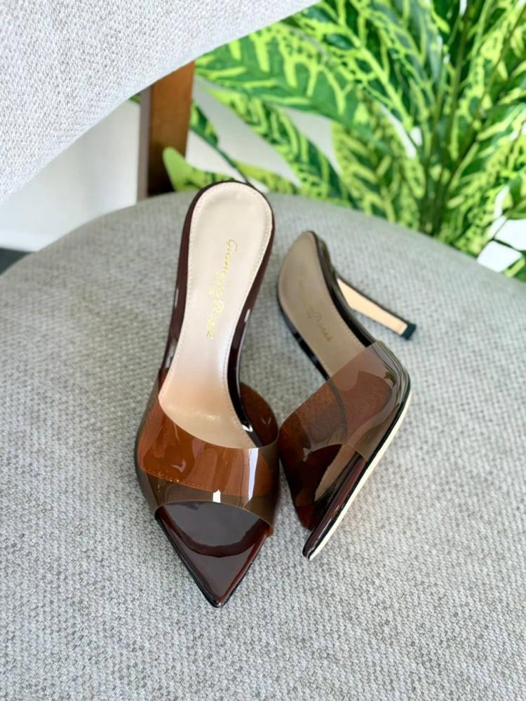 HEELS