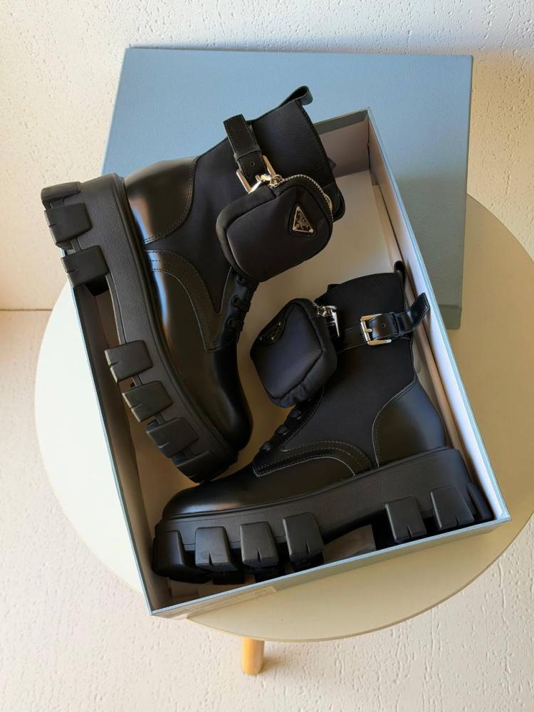 BOOT PRADA