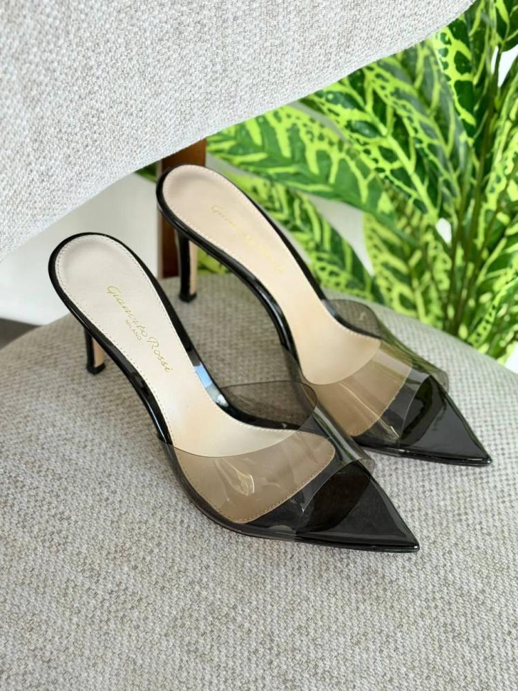HEELS