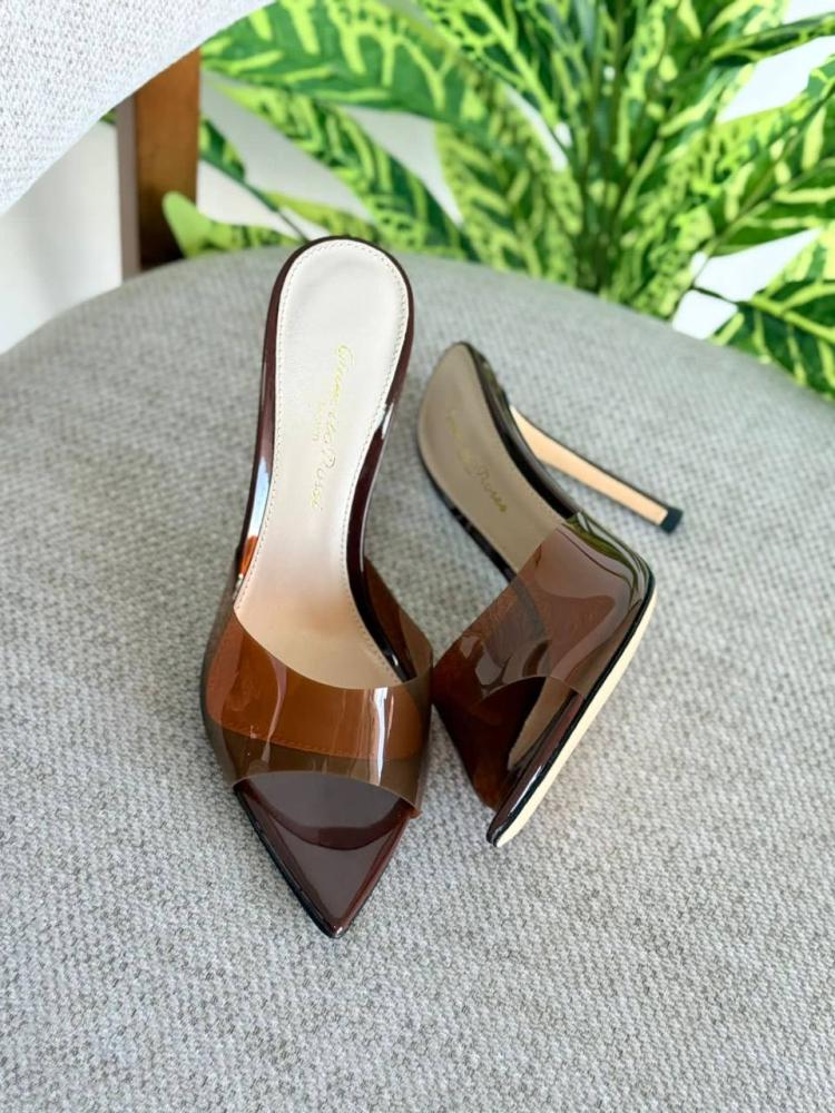 HEELS