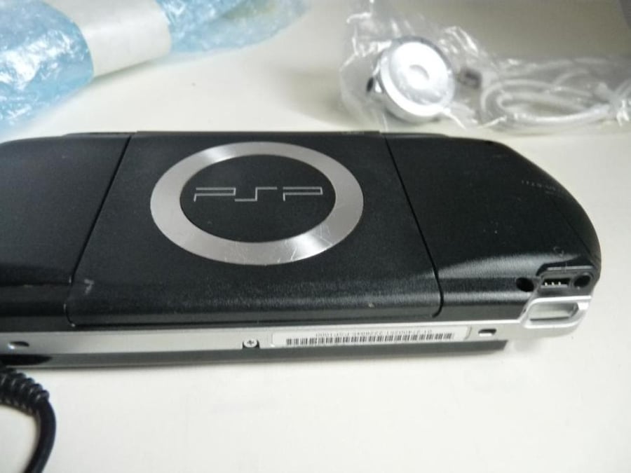 PSP 1000 Piano Black