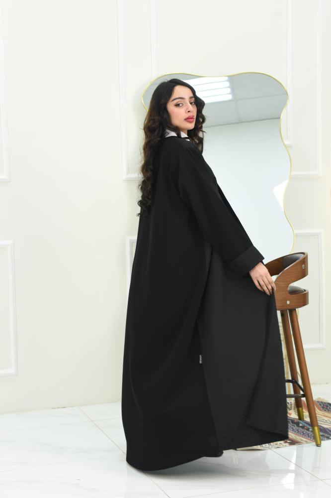 عباية انيقة جاكار منقط بكم مقلوب