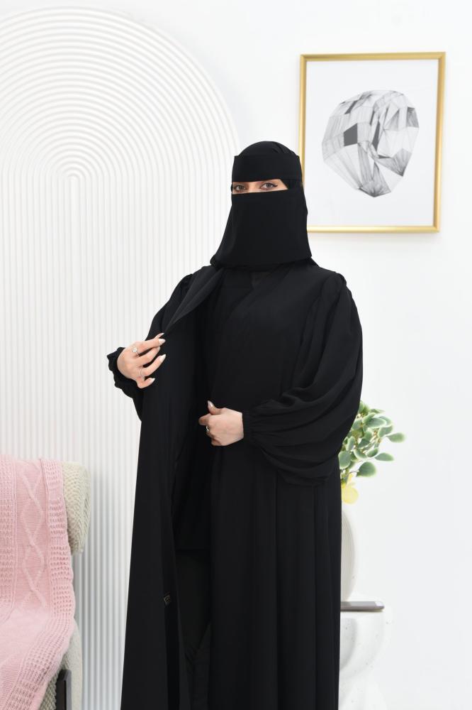 عباية سادة سوداء باكمام زم