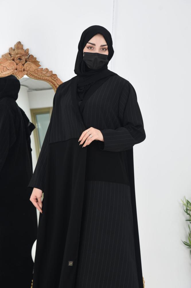 عباية بقماشين سادة ومقلم
